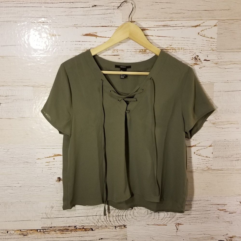 Forever‎ 21 short sleeve lace up top